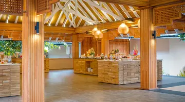 KUDAFUSHI RESORT & SPA