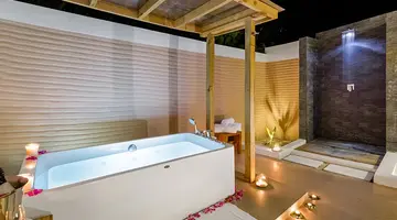 KUDAFUSHI RESORT & SPA