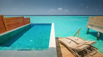 KUDAFUSHI RESORT & SPA