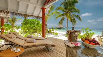 KUDAFUSHI RESORT & SPA
