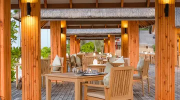 KUDAFUSHI RESORT & SPA