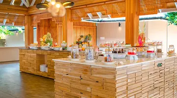 KUDAFUSHI RESORT & SPA