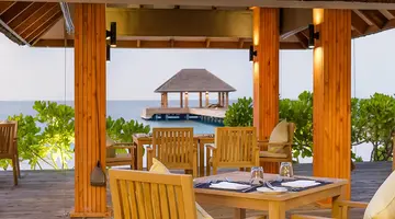 KUDAFUSHI RESORT & SPA