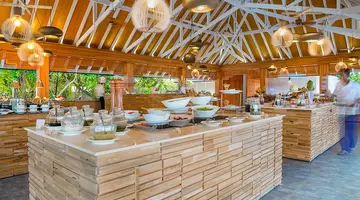 KUDAFUSHI RESORT & SPA