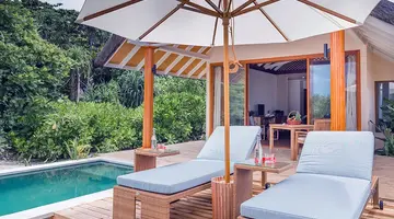 KUDAFUSHI RESORT & SPA