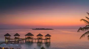 KUDAFUSHI RESORT & SPA