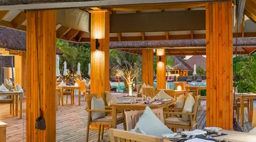 KUDAFUSHI RESORT & SPA