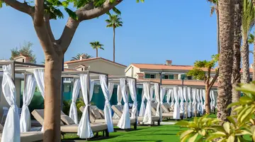 KUMARA SERENOA BY LOPESAN HOTELS