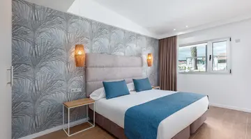 KUMARA SERENOA BY LOPESAN HOTELS