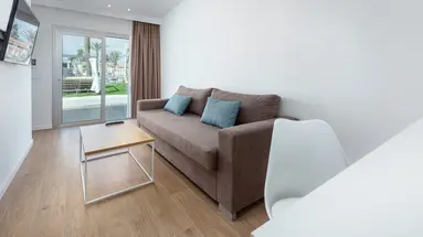 KUMARA SERENOA BY LOPESAN HOTELS