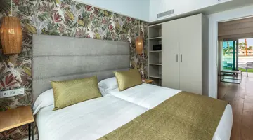 KUMARA SERENOA BY LOPESAN HOTELS