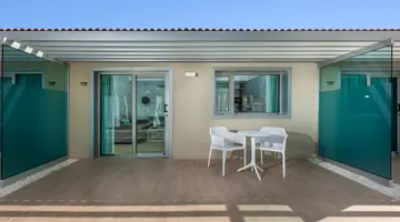 KUMARA SERENOA BY LOPESAN HOTELS