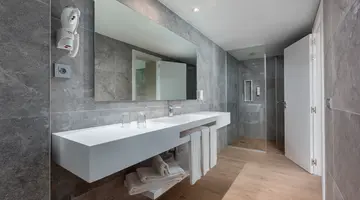 KUMARA SERENOA BY LOPESAN HOTELS
