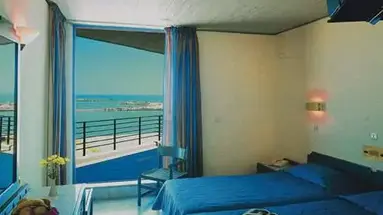 Kyma Suites Beach Hotel