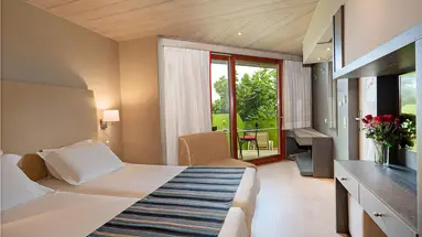 Kyma Suites Beach Hotel