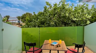 Kyma Suites Beach Hotel