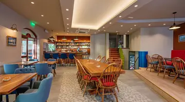 Kyma Suites Beach Hotel