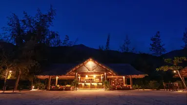 L ALYA NINH VAN BAY