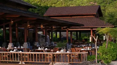 L ALYA NINH VAN BAY