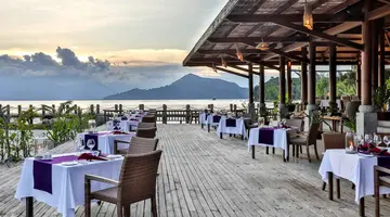 L ALYA NINH VAN BAY