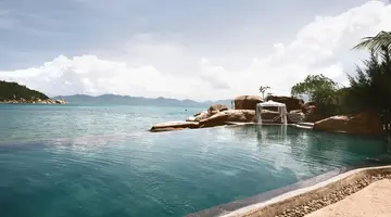 L ALYA NINH VAN BAY