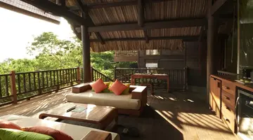 L ALYA NINH VAN BAY