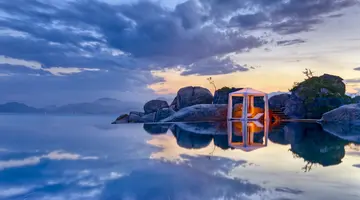 L ALYA NINH VAN BAY