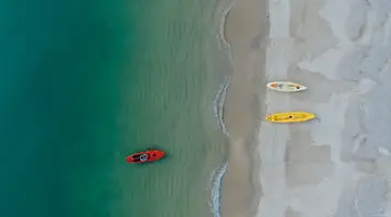 L ALYA NINH VAN BAY