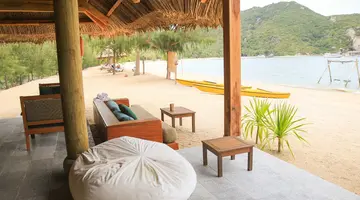 L ALYA NINH VAN BAY