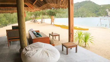 L ALYA NINH VAN BAY