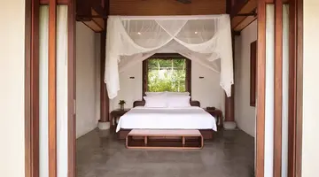 L ALYA NINH VAN BAY