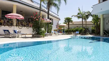 L ANCORA HOTEL
