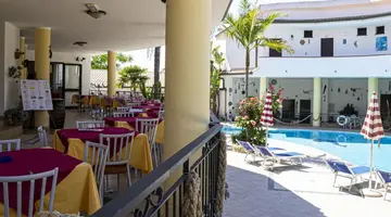 L ANCORA HOTEL