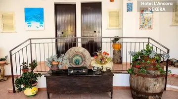 L'ANCORA HOTEL