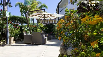 L'ANCORA HOTEL