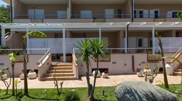 L Arcobaleno Resort