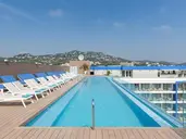 L Azure