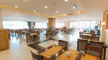 L' Oceanica Beach Resort