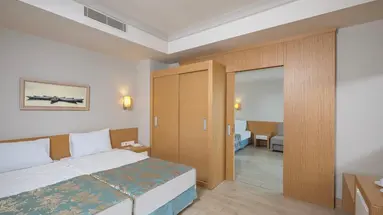 L Oceanica Hotel