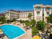 L Oceanica Hotel