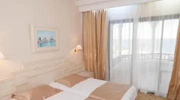 L Orient Palace Resort & Spa Hotel