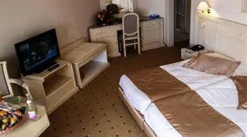 L Orient Palace Resort & Spa Hotel