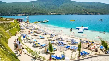 LA BLANCHE ISLAND