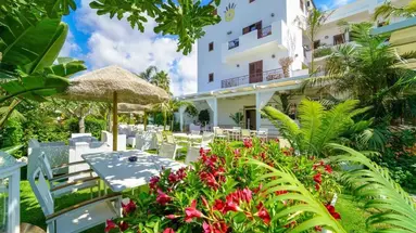 LA BUSSOLA HOTEL