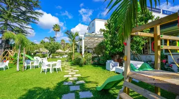 LA BUSSOLA HOTEL
