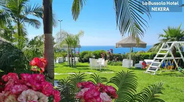 LA BUSSOLA HOTEL