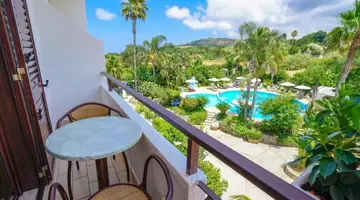 LA BUSSOLA HOTEL