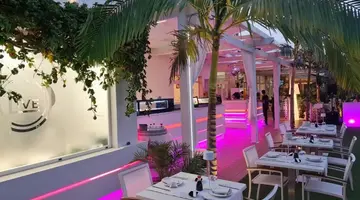 LA BUSSOLA HOTEL