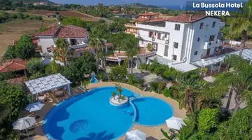 LA BUSSOLA HOTEL