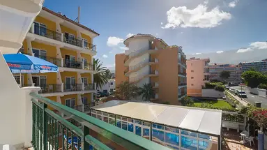 La Carabela Apartamentos